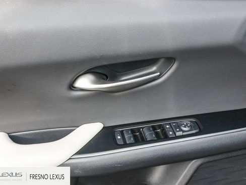 Used 2025 Lexus UX 300h FWD image 23