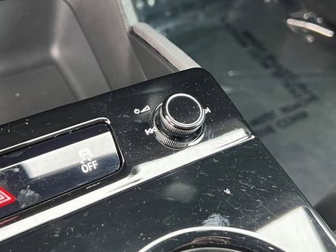 Certified 2025 Audi SQ6 e-tron Prestige w/ Black Optic Package image 33