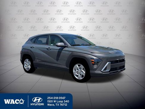 Used 2026 Hyundai Kona SE image 6