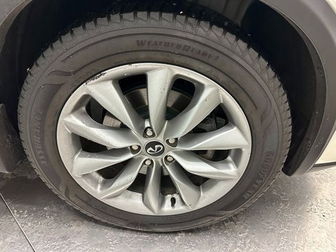 Used 2019 INFINITI QX50 Essential w/ Proactive Package image 34