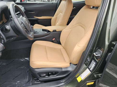 Used 2024 Lexus UX 250h AWD w/ Premium Package image 25