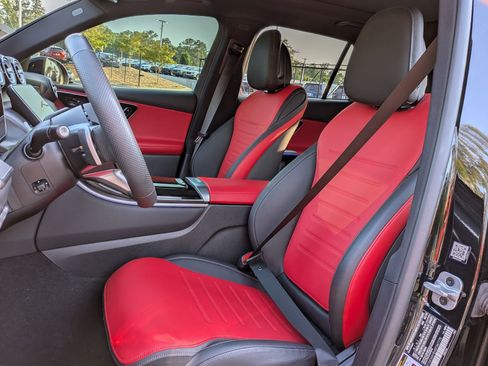 Certified 2025 Mercedes-Benz GLC 300 4MATIC image 13