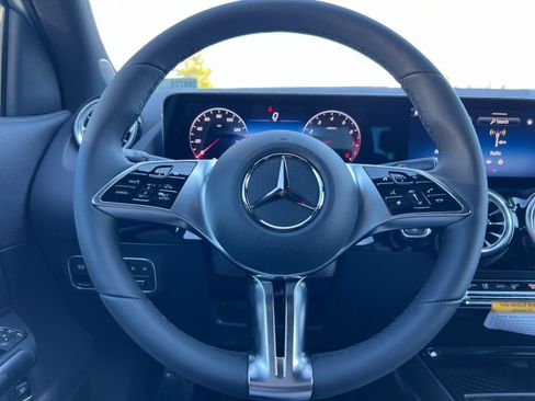 New 2026 Mercedes-Benz GLA 250 4MATIC image 25