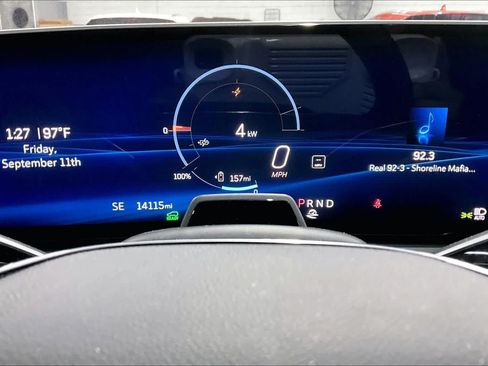 Used 2023 Cadillac Lyriq 2WD image 25