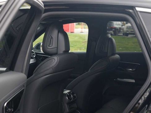 New 2026 Mercedes-Benz GLC 300 4MATIC image 28