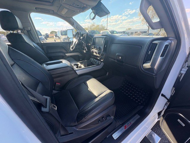Used 2019 Chevrolet Silverado 2500 LTZ w/ Duramax Plus Package AWD/4WD image 10