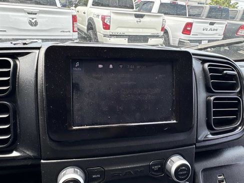 Used 2025 RAM ProMaster 2500 w/ Convenience Group FWD image 16