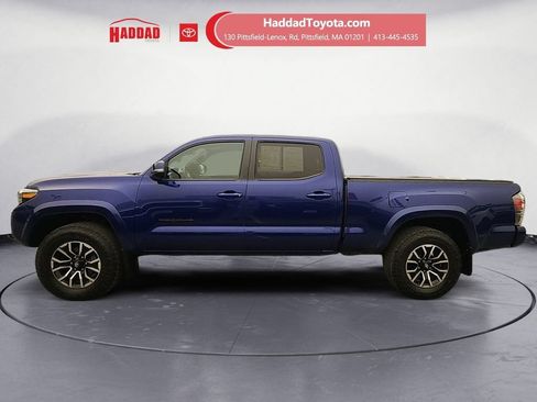 Used 2022 Toyota Tacoma TRD Sport w/ TRD Premium Sport Package AWD/4WD image 2
