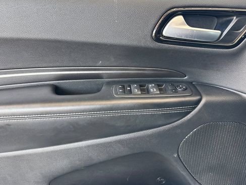 Used 2023 Dodge Durango SXT RWD image 17