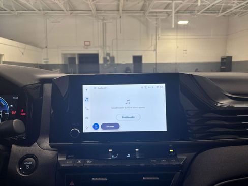 Used 2025 Toyota Camry LE image 22