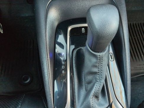 Used 2022 Toyota Corolla LE image 18