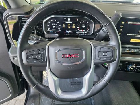 Used 2025 GMC Sierra 1500 SLT AWD/4WD image 26