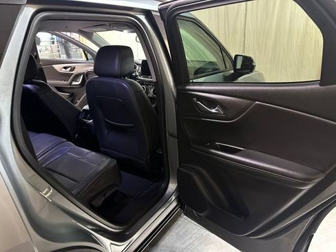 Used 2024 Chevrolet Blazer LT FWD image 25