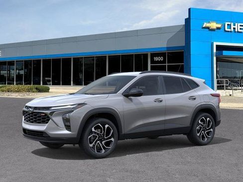 New 2026 Chevrolet Trax RS w/ Driver Confidence Package FWD image 2