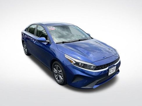 Used 2023 Kia Forte LXS FWD image 8
