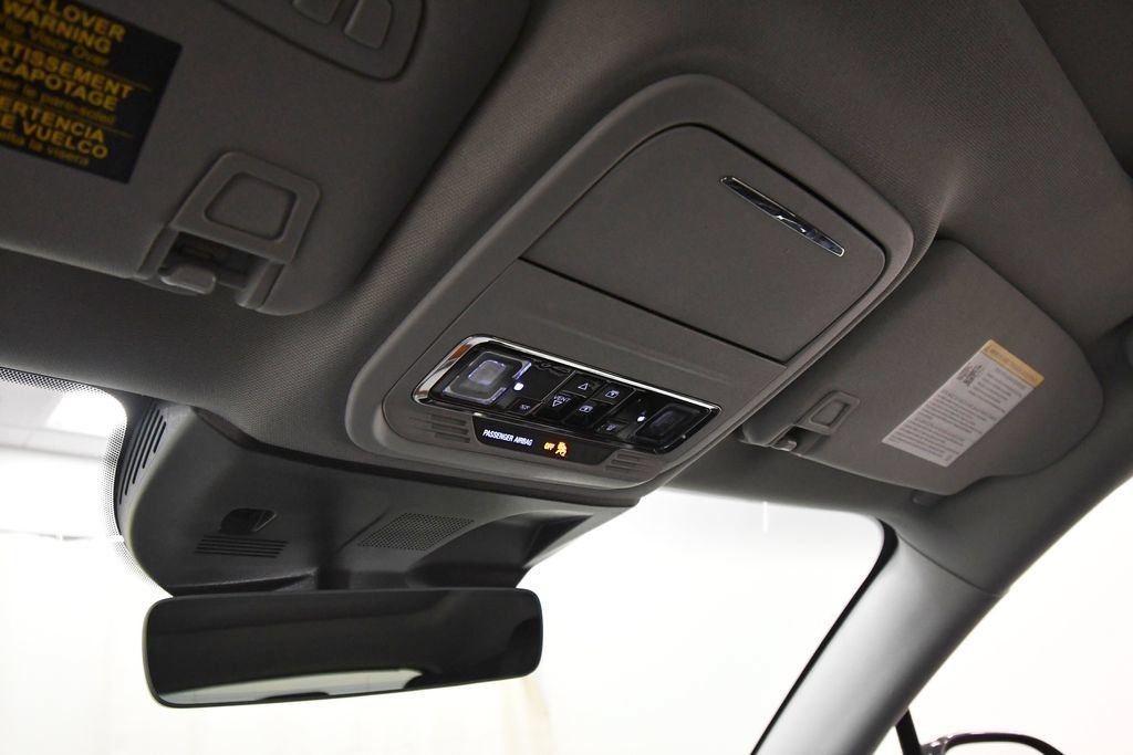 Used 2022 Lincoln Corsair Reserve w/ Equipment Group 201A AWD/4WD image 28