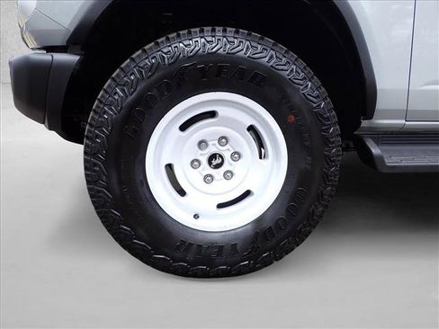 New 2026 Ford Bronco Heritage Edition AWD/4WD image 7