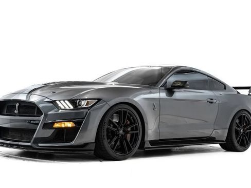 Used 2021 Ford Mustang Shelby GT500 w/ Technology Package RWD image 8