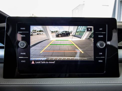 New 2026 Volkswagen Taos SE FWD image 45