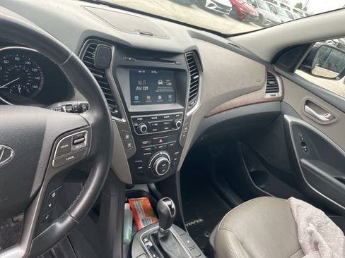 Used 2018 Hyundai Santa Fe Sport AWD/4WD image 10