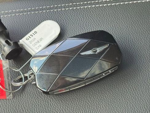 New 2026 Genesis G70 2.5T Prestige image 30