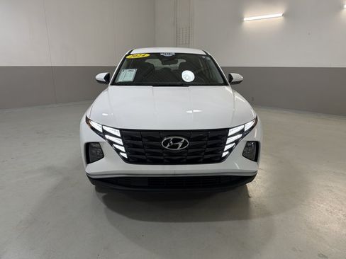 Used 2024 Hyundai Tucson SE AWD/4WD image 2