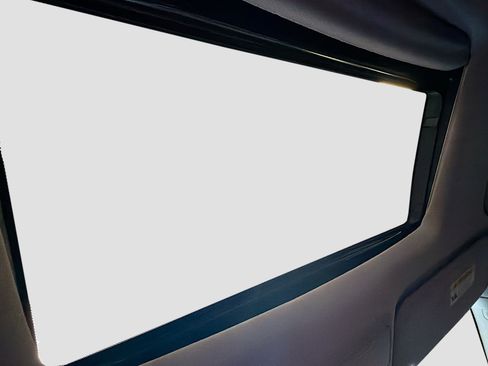 Used 2023 Honda Odyssey EX-L image 24