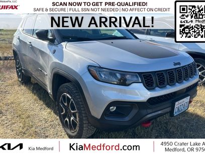 Used 2025 Jeep Compass Trailhawk