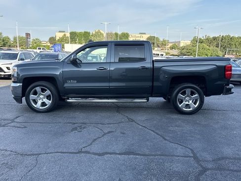 Used 2018 Chevrolet Silverado 1500 LT w/ Texas Edition RWD image 13