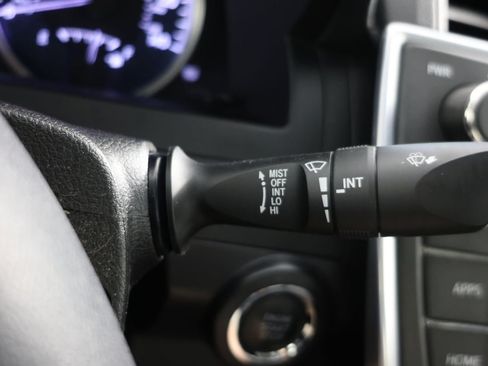 Used 2015 Toyota Camry XLE FWD image 26