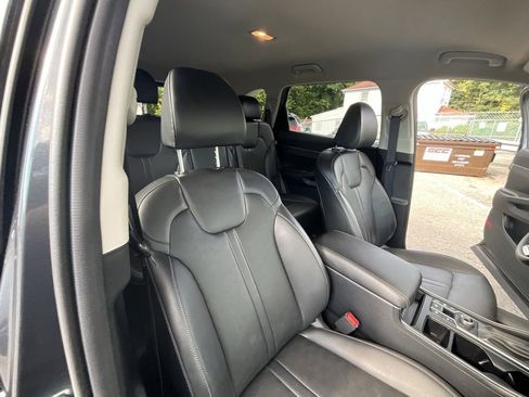 Used 2025 Kia Sorento S image 35