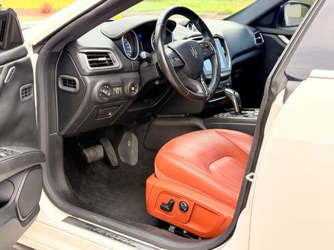 Used 2019 Maserati Ghibli image 22