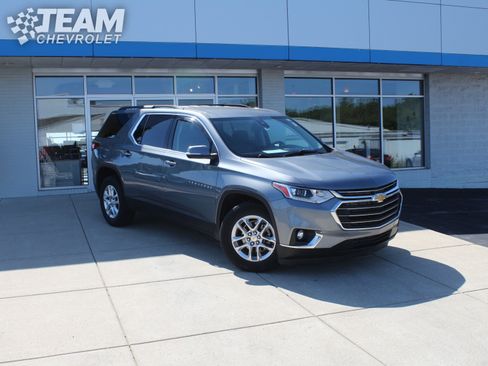 Used 2021 Chevrolet Traverse LT AWD/4WD image 2