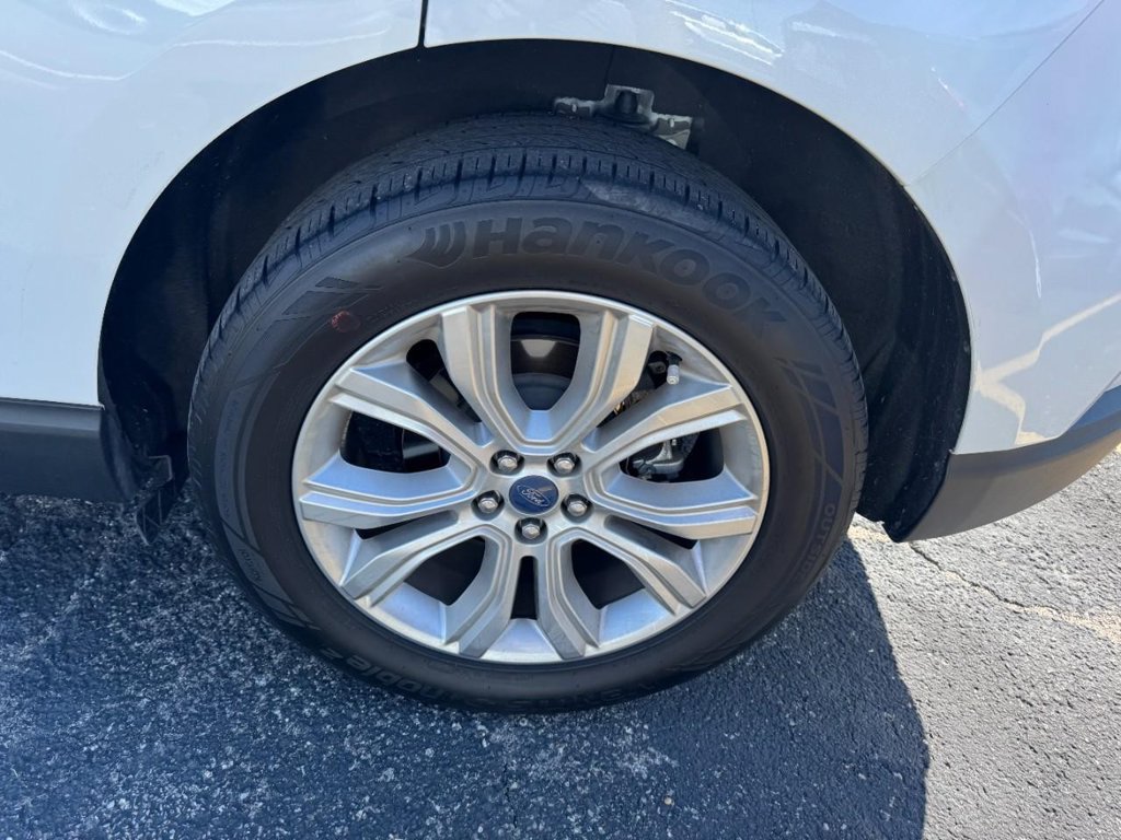 Certified 2021 Ford Edge Titanium FWD image 9