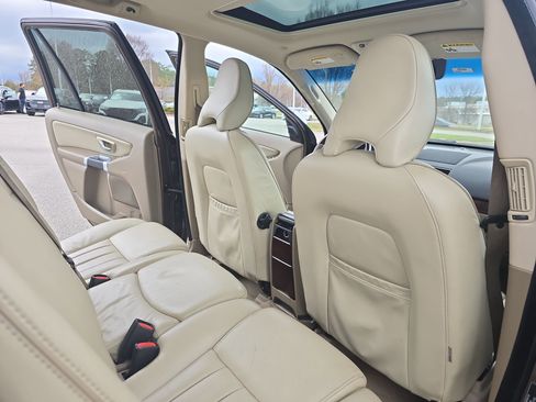Used 2013 Volvo XC90 3.2 image 11