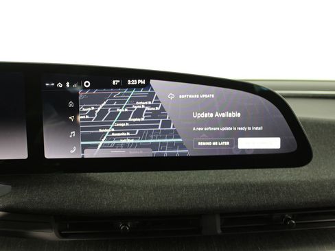 Used 2024 Lucid Air Pure image 16