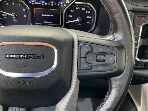 Used 2021 GMC Yukon Denali w/ Advanced Technology Package image 18