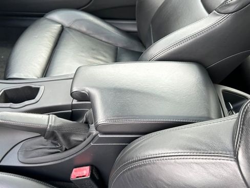 Used 2011 BMW M3 Base image 11