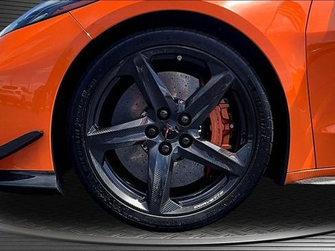 Used 2023 Chevrolet Corvette Z06 w/ Stealth Interior Trim Package RWD image 29