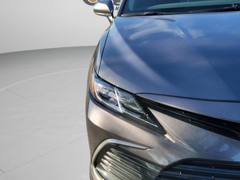 Used 2024 Toyota Camry LE FWD image 10