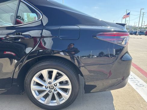 Used 2023 Toyota Camry LE image 3
