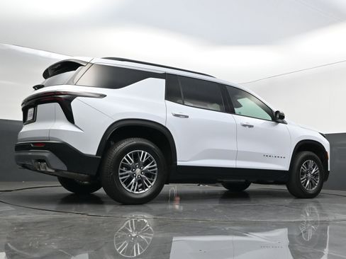New 2026 Chevrolet Traverse LT w/ Driver Confidence Package FWD image 44
