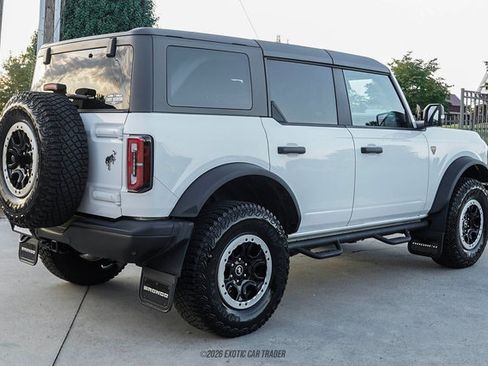 Used 2023 Ford Bronco Badlands w/ Sasquatch Package AWD/4WD image 8