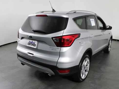 Used 2019 Ford Escape Titanium image 14