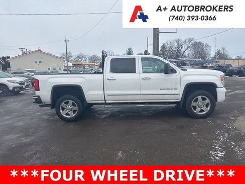 Used 2015 GMC Sierra 2500 Denali image 2