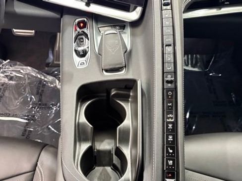 Used 2023 Chevrolet Corvette Stingray Preferred Cpe w/ Z51 Performance Package RWD image 32