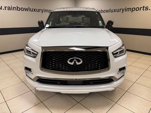 Used 2024 INFINITI QX80 Sensory RWD image 2