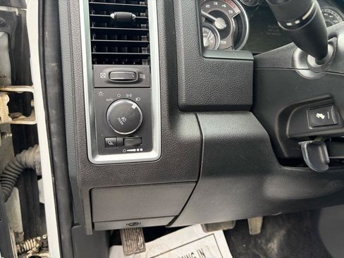 Used 2017 RAM 2500 Limited AWD/4WD image 24