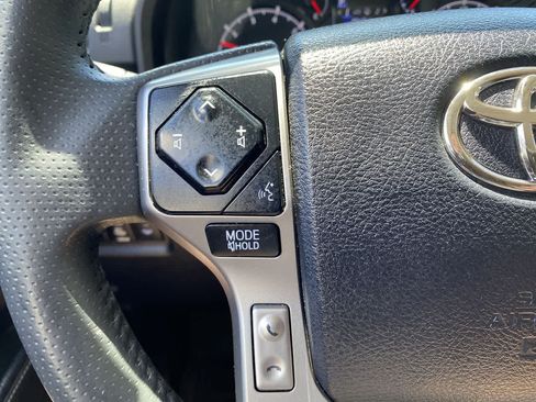 Used 2022 Toyota 4Runner SR5 Premium w/ Moonroof Package AWD/4WD image 20