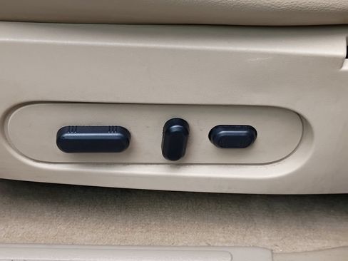 Used 2010 Ford Explorer Eddie Bauer AWD/4WD image 16